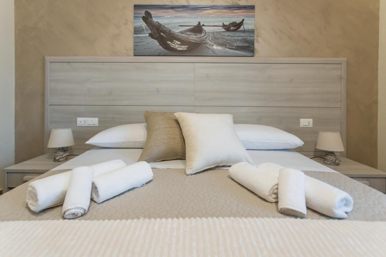 Oasi Perla Del Mare Rooms Ачі-Кастелло Екстер'єр фото