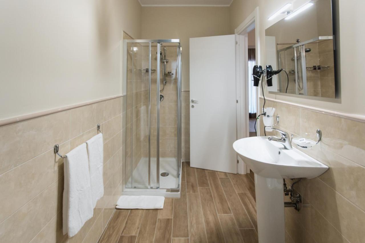 Oasi Perla Del Mare Rooms Ачі-Кастелло Екстер'єр фото