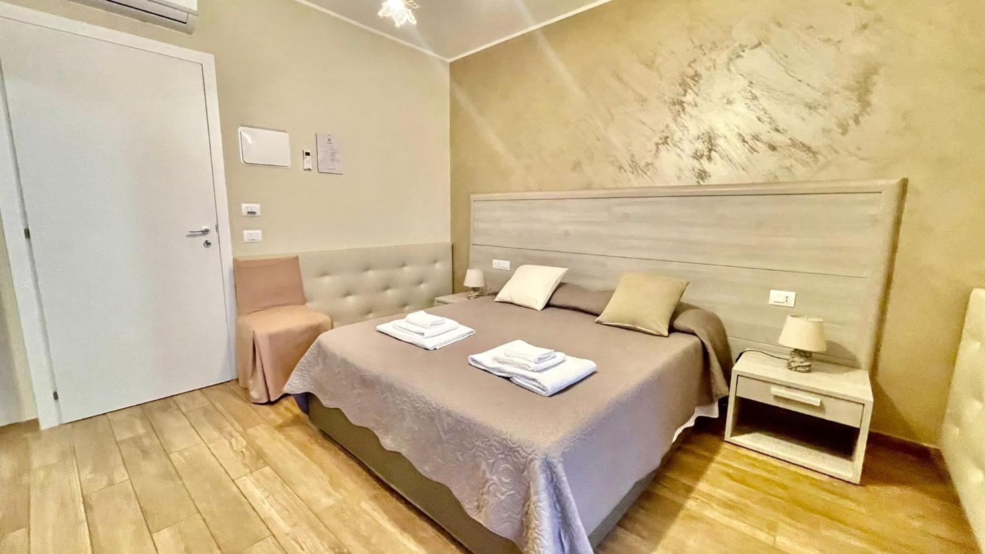 Oasi Perla Del Mare Rooms Ачі-Кастелло Екстер'єр фото